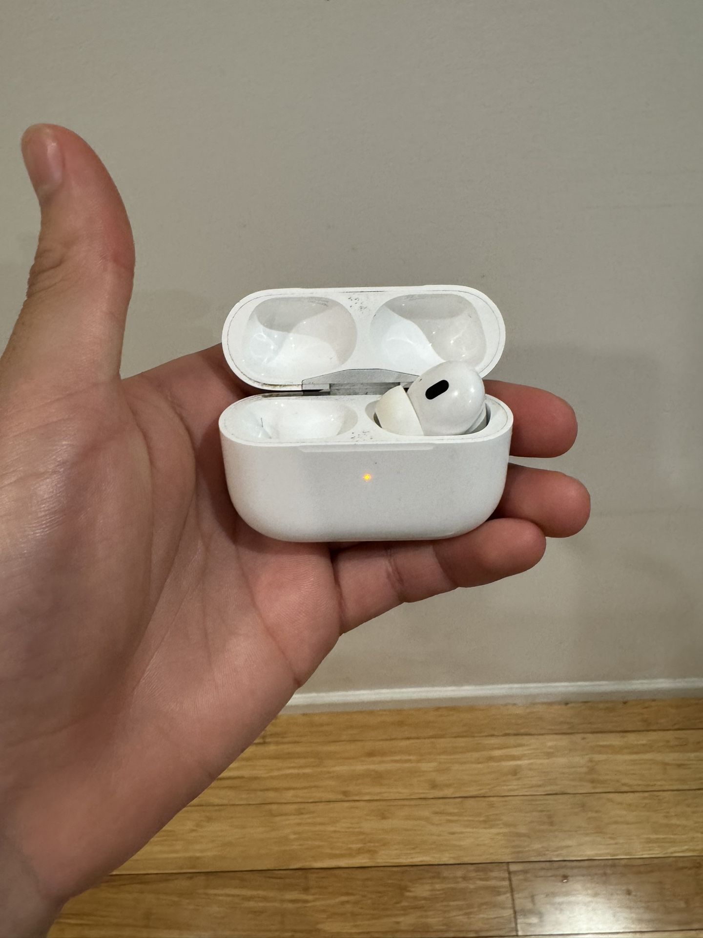AirPods Pro One Earbud 