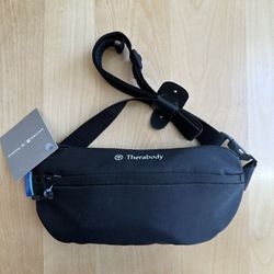 NEW Therabody Cross Body Bag UNITED AIRLINES Business Class Polaris Amenity Kit