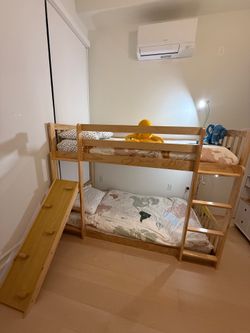 Floor Bunk bed with climbing ramp & matresses
