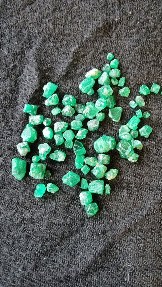 Natural Rough Emerald 