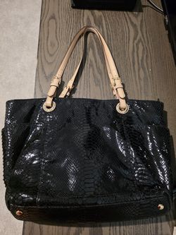 Michael Kors black tote purse