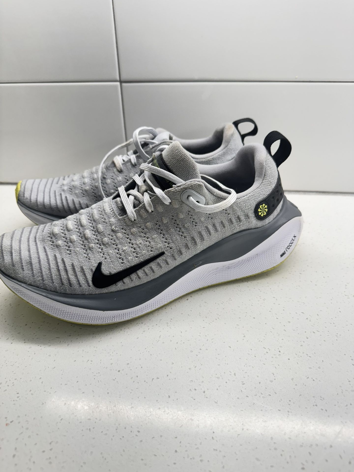 Nike ReactX Infinity Run 4 Men's Size 9.5 Running Shoes Wolf Grey Pure Platinum
