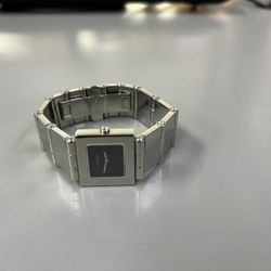 Gucci 600J Ladies Watch 