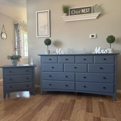 ✨🩶Gorgeous Solid Dresser & Nightstand🩶✨