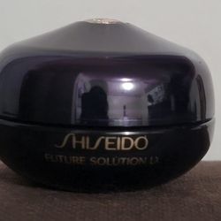 Future Solution Eye Cream NEW! 
