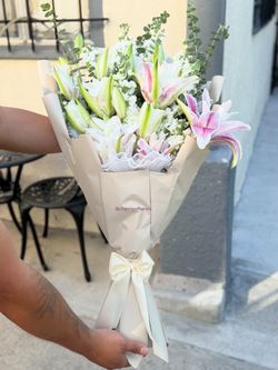 Lily bouquet