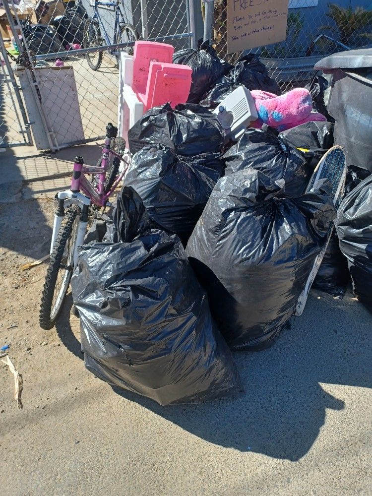 Free Stuff. "Curb Alert"