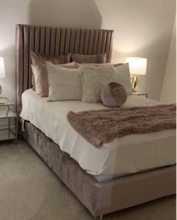 Queen Upholstered Platform Bed