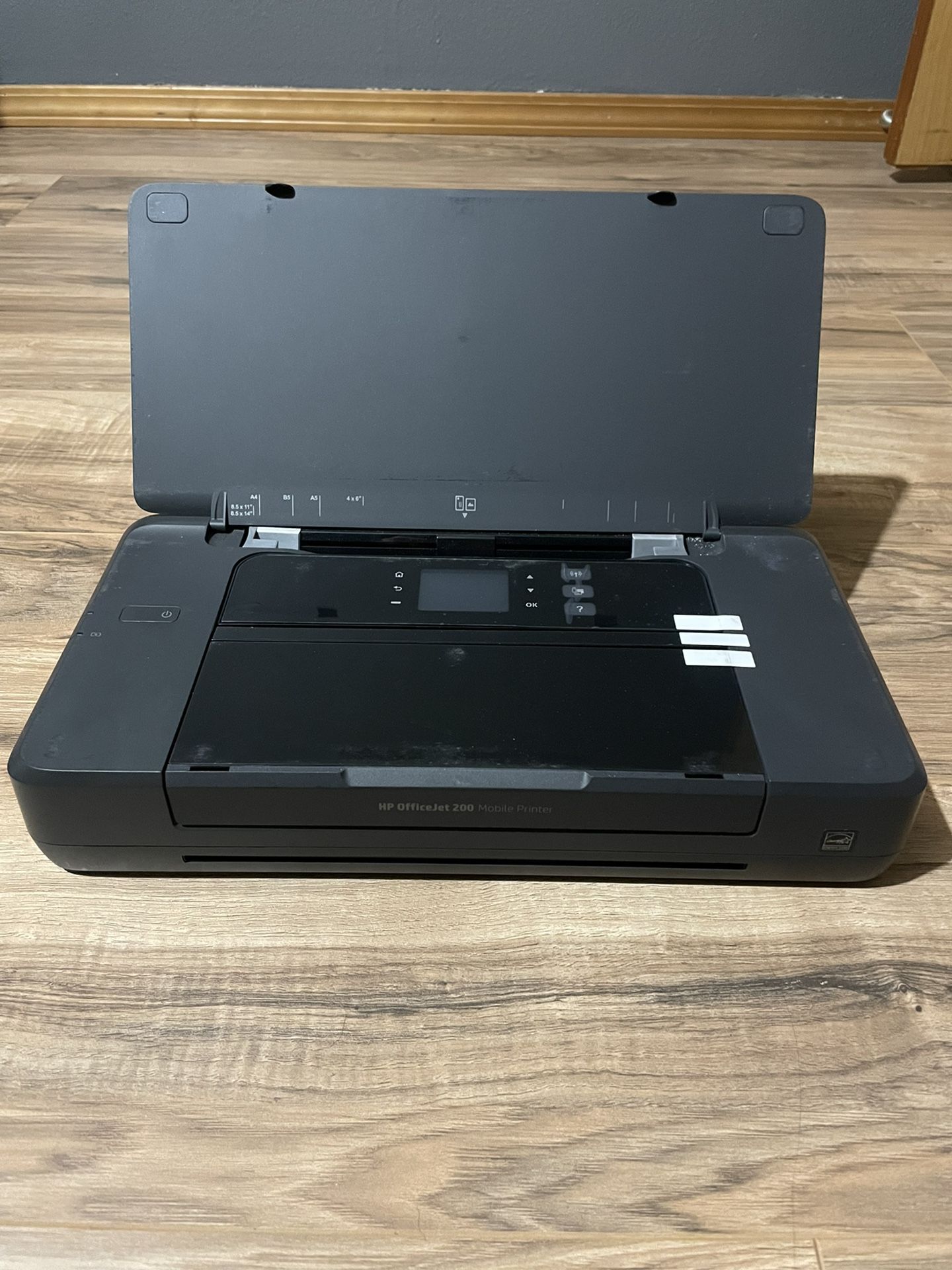 HP Office jet 200 Mobile Printer