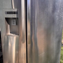 LG Refrigerator 
