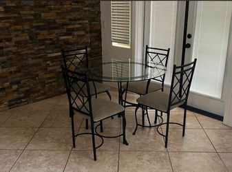 Dinning table