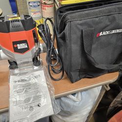 Black And Decker Plunge Router