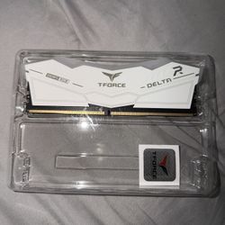 TEAMGROUP T-Force DELTA RGB DDR5 16 Gb 
