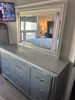 Dressing for bedroom
