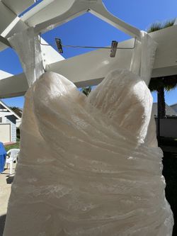 Mermaid Style Wedding Dress Purchased For $1,200 Selling For 300 Ish Never Worn