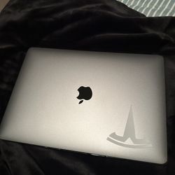 MacBook Pro 750 OBO 