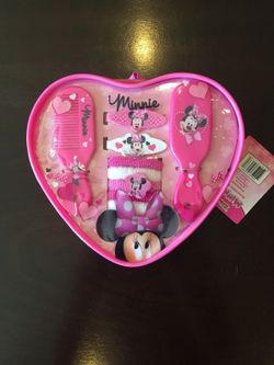 Minnie Mouse hair accessories