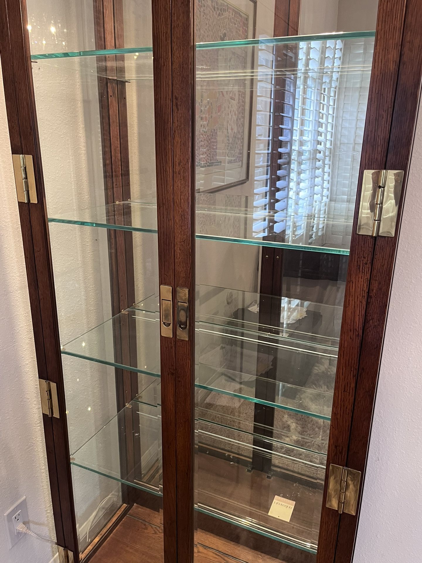 Henredon Glass Curio Cabinet, Display Cabinet Scene One Asian