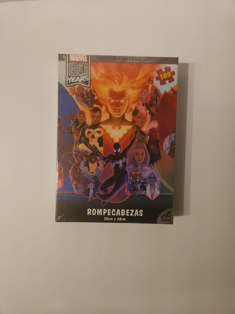 Marvel 80 Years 500 Piece Puzzle
