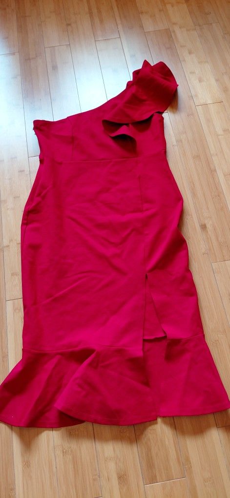 Brand new womens dress red color size Large