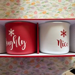 Naughty & Nice Mug Set 