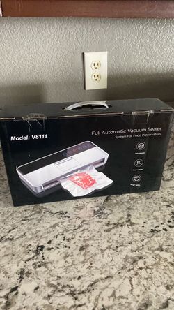 Automatic vacuum sealer  for food preservation