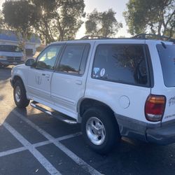 2001 Ford Escape SUV