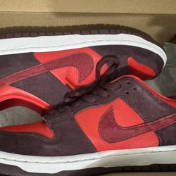 Nike SB Dunk Low Pro