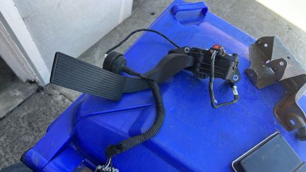 06-07 silverado throttle pedal with harness