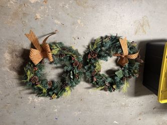 Pair Of Large Light Up Wreaths (30 Inches) 