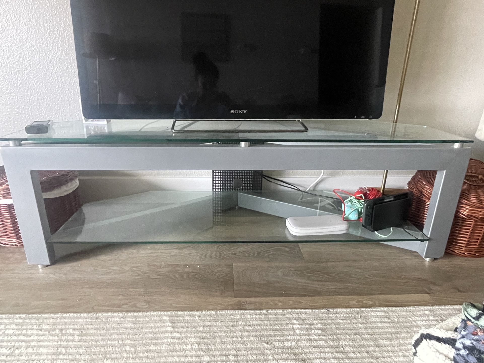 Sony TV & TV Stand 