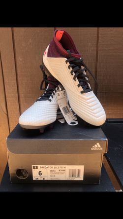 Adidas Predator women cleats size 6