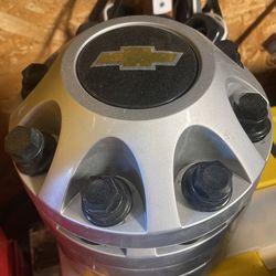 Chevy 8  Lug Caps Great Shape 