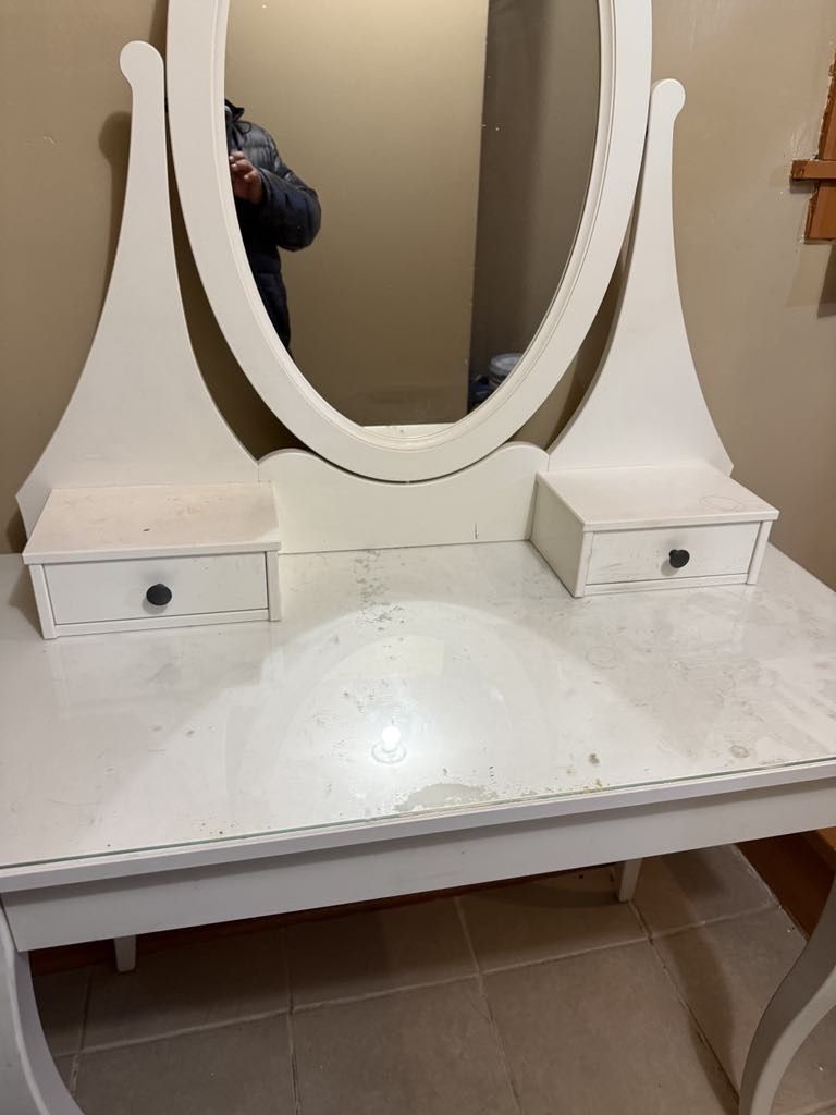 Makeup Vanity