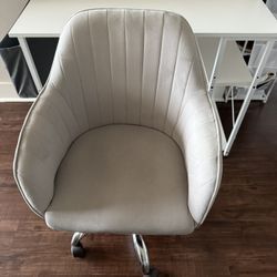 IKEA chair and Table Combo (used 3 months)