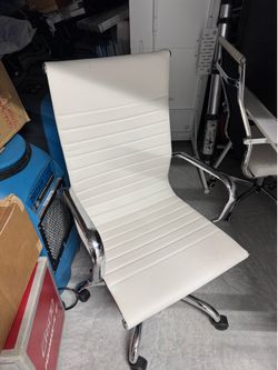 White/Ivory Office Chairs