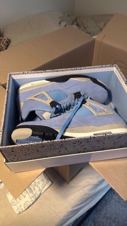 UNC 4s