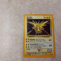 Holographic  1995 Zapdos Base Set  Pokemon Cards 