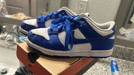Nike dunks lows blue n white size 13c