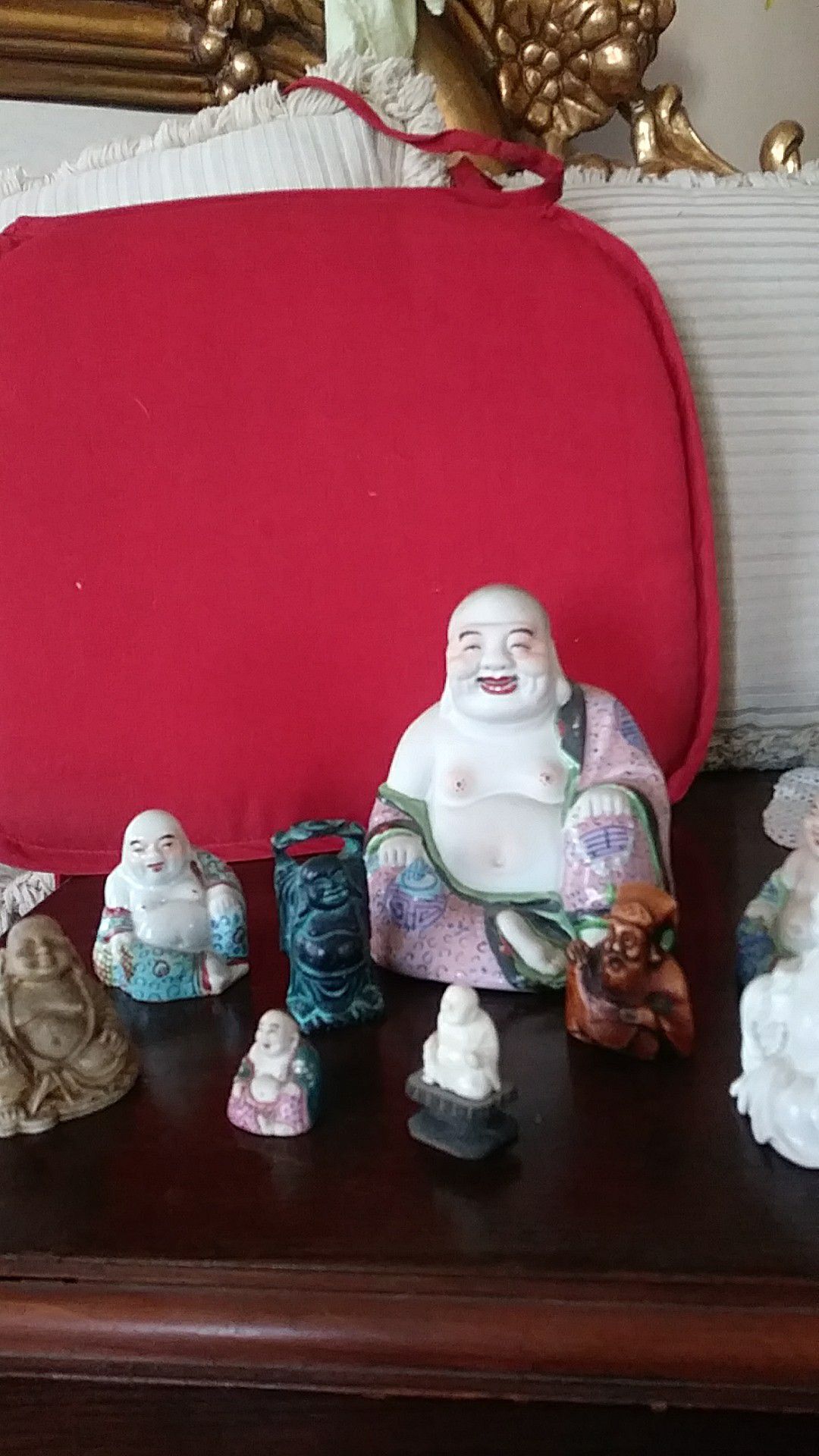 Big lot of Buddha figures (9)
