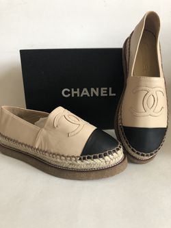 Sold Chanel 17B Beige CC Pearl Espadrille flats  Chanel shoes espadrilles,  Espadrilles, Flat espadrilles