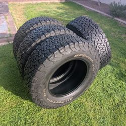 Lt 265/70/17 Bf Goodrich At Tires 