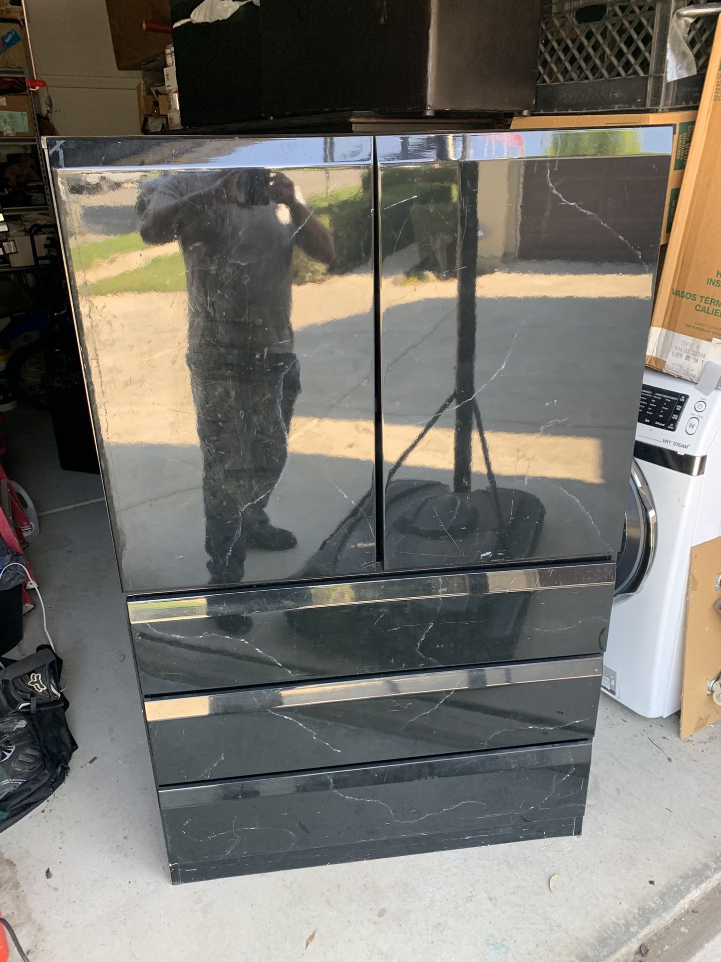 Armoire