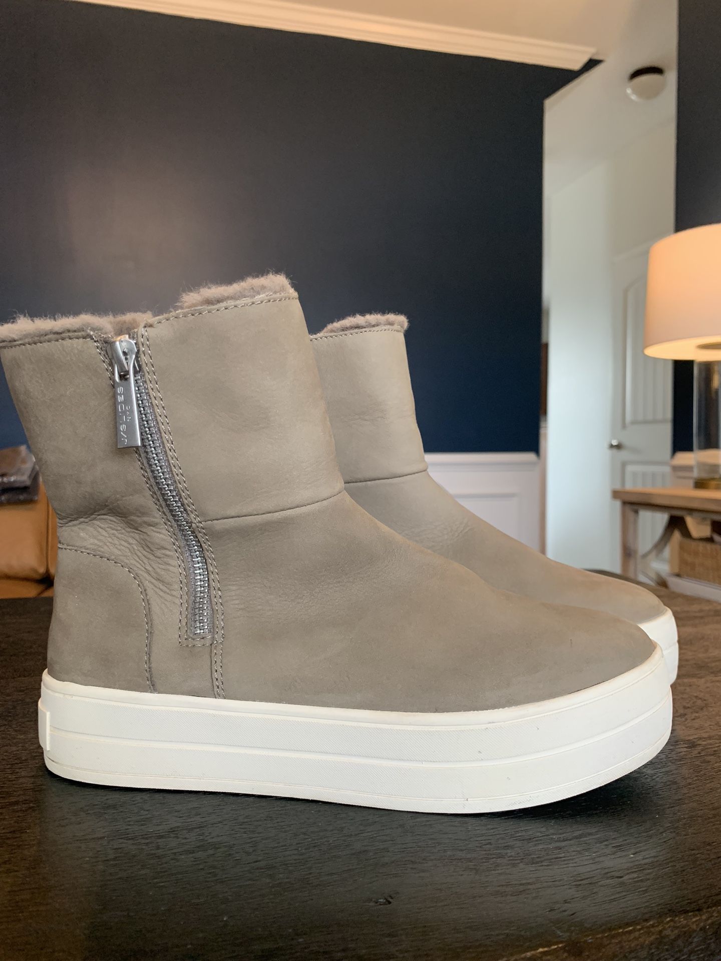 J/Slides Women’s Winnie Wedge Taupe Suede Zip Up Booties Boots in size 6.5