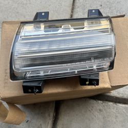 2018 2019 2020 2021 2022 Jeep Wrangler Fog Light Left Driver OEM Turn Signal Lamp