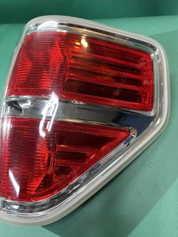2011 Ford F150 XLT Rear Brake Tail Light, Passenger Side. OEM Part.