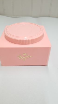 Vintage plastic powder box