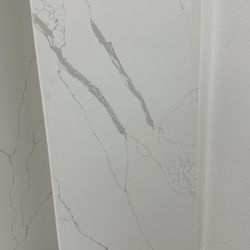 Quartz Countertop Calacatta Mona