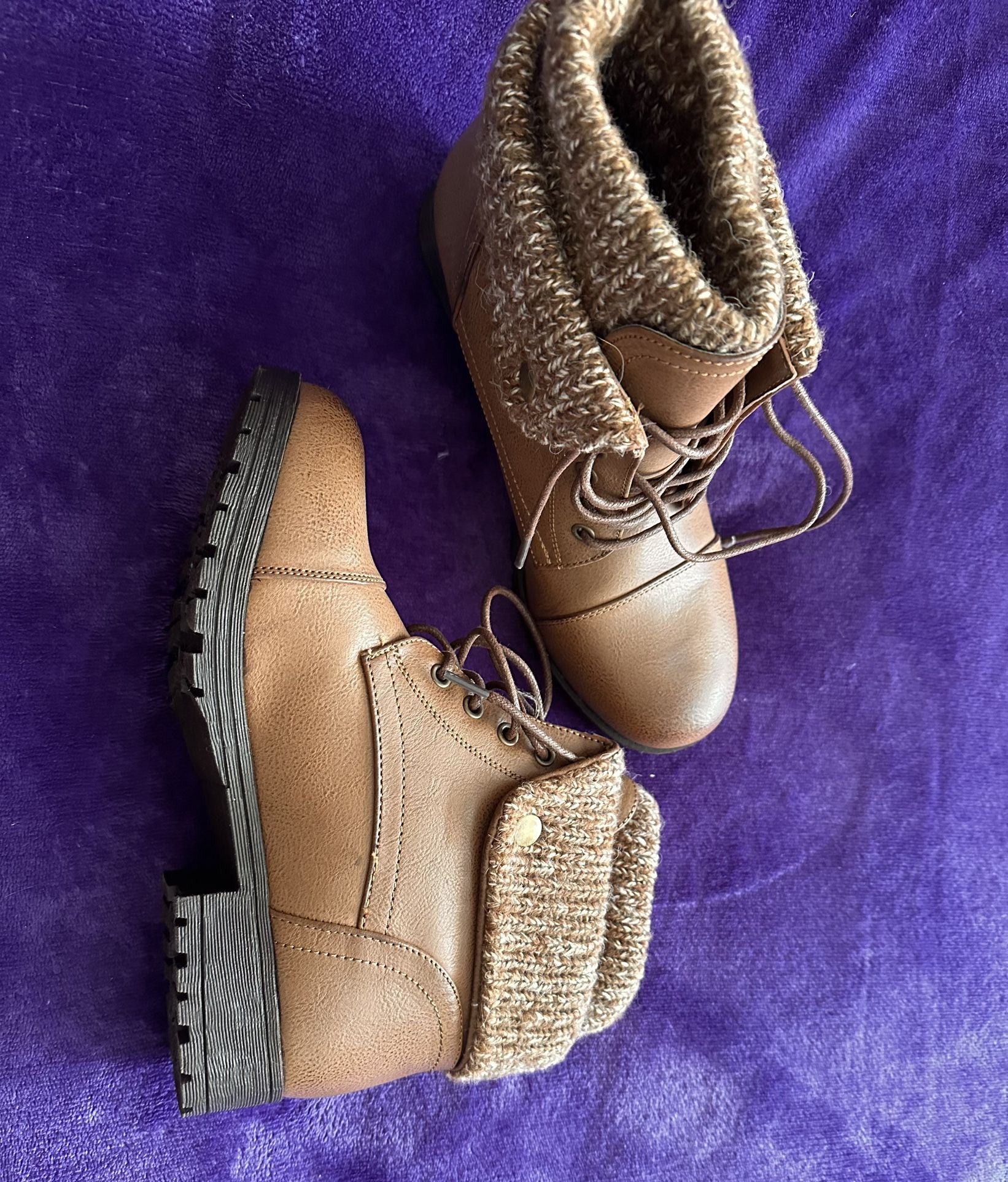Tied Ankle Boot