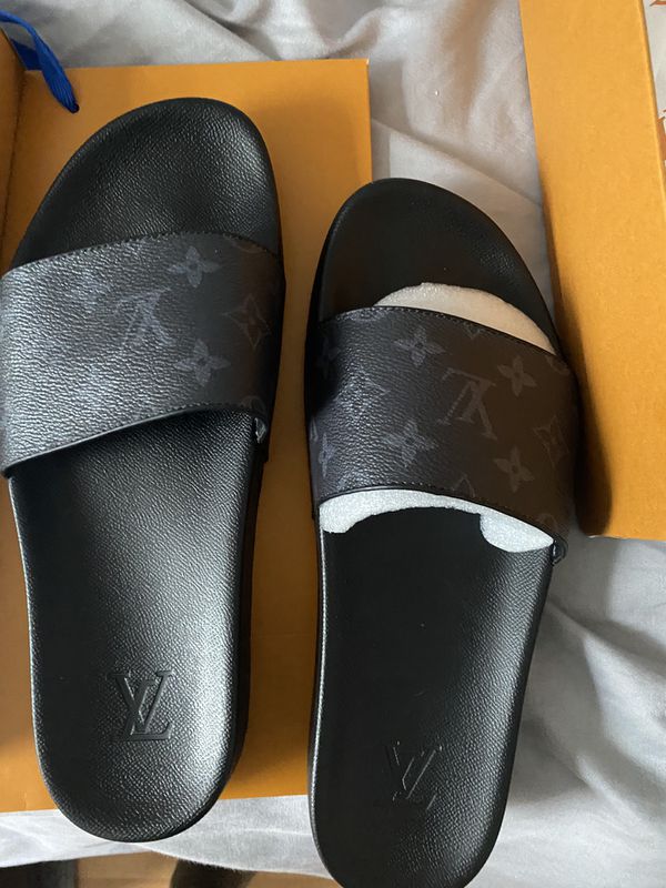 Louis Vuitton slides size 10 for Sale in Fort Lauderdale, FL - OfferUp